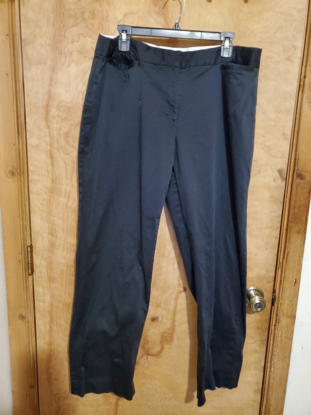 #952 Women's pants by lane Bryant